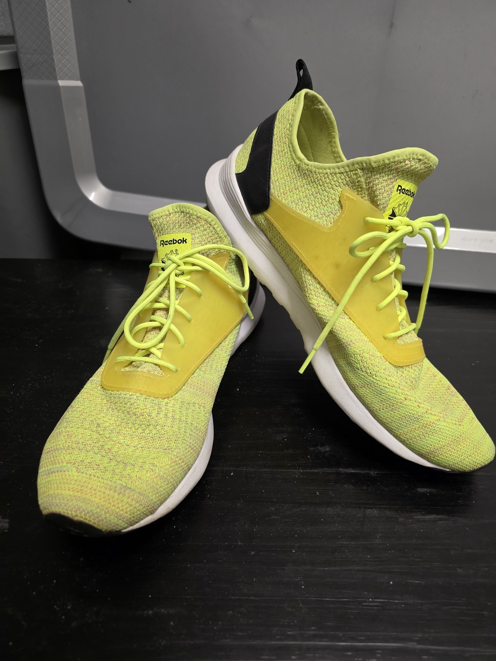 Reebok Men's Low Top Lace Up Athletic Sneakers Yellow/Black/White BS8321